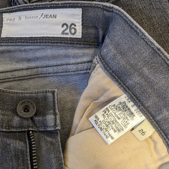 Vintage rag & bone/JEAN- Low Rise TomBoy Jeans 26x 28 Gray Faux Leather Knee - Picture 6 of 8